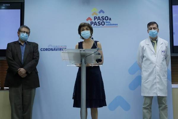 Pamela Jiles y el anuncio del Gobierno por la nueva cepa de covid-19: "Mandan a una mujer a hacer el ridículo"