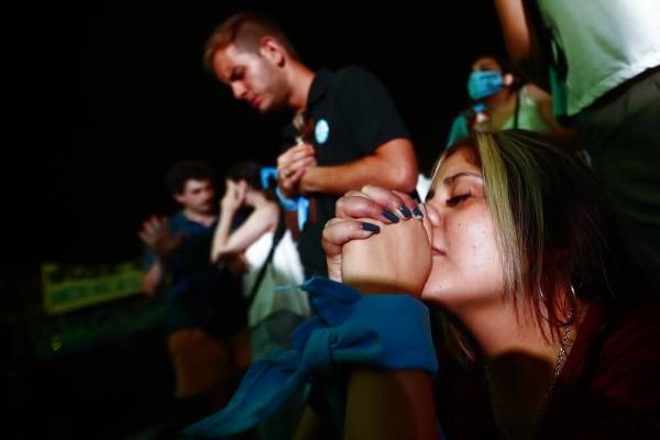 Maratónica e histórica sesión: Argentina legaliza el aborto