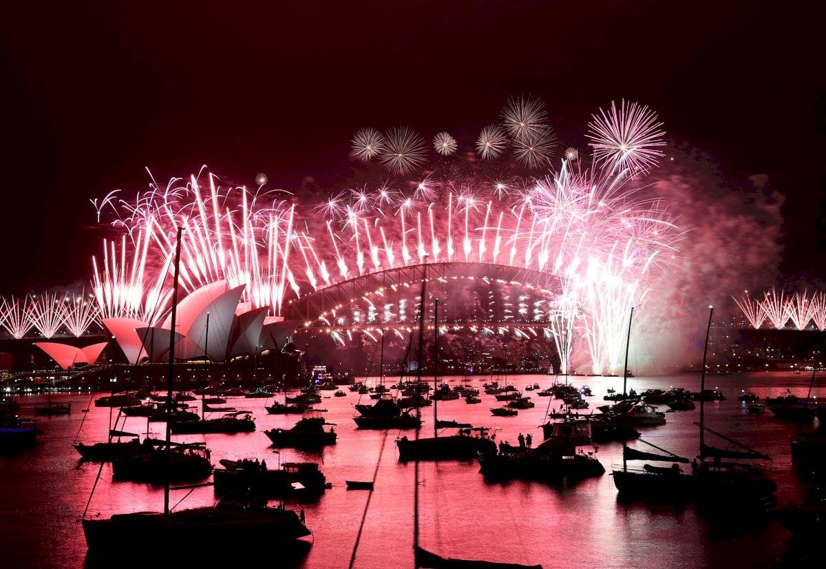 Sidney recibe el Año Nuevo con espectáculo de fuegos pirotécnicos