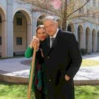 AMLO y Beatriz Gutiérrez confían que en 2021 “nos va a ir mejor a todos”