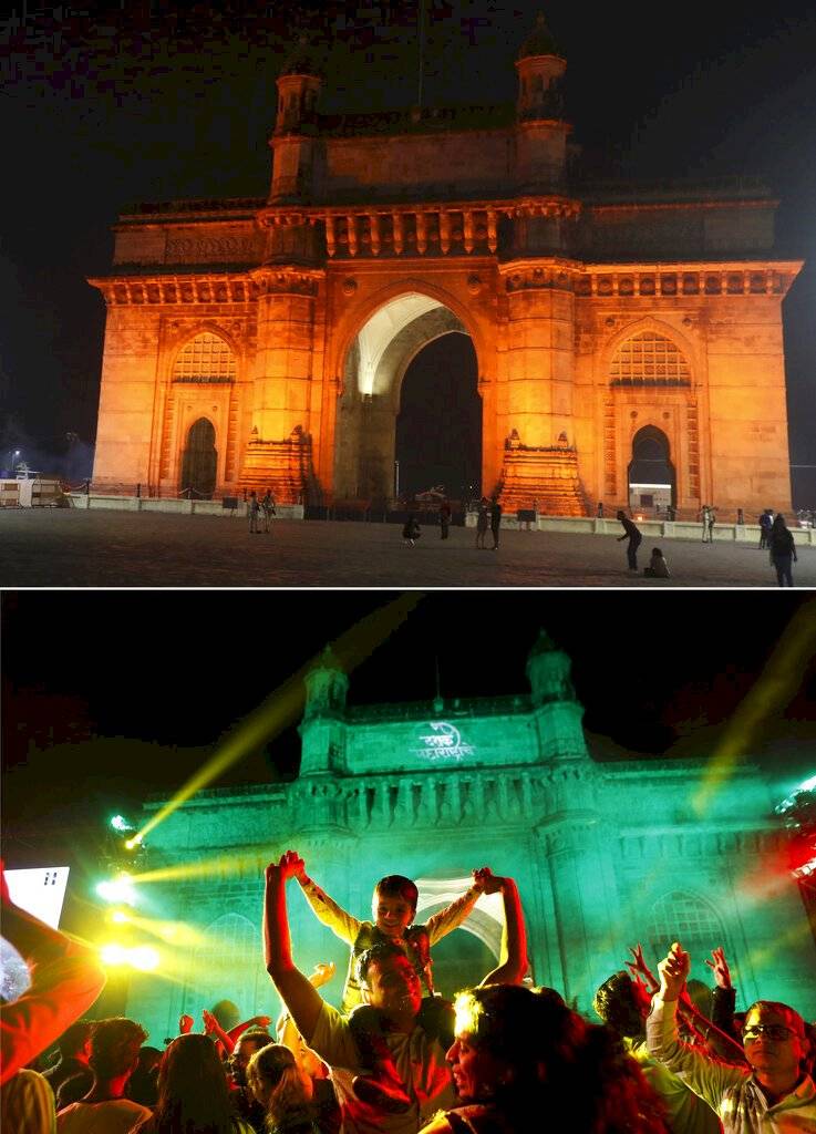 Esta fotografía combinada muestra a un puñado de personas frente a la icónica Puerta de entrada de la India, en la parte superior, un lugar popular para celebrar la víspera de Año Nuevo en Mumbai, India, el jueves 31 de diciembre de 2020, en comparación c