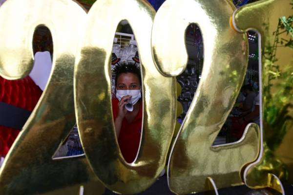Un año más...¿qué mas da?: festejos hasta 2 am, menos en diez comunas por cuarentena