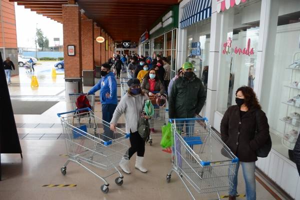 Supermercados y Año Nuevo: ¿hasta qué hora funcionarán este 31 de diciembre?