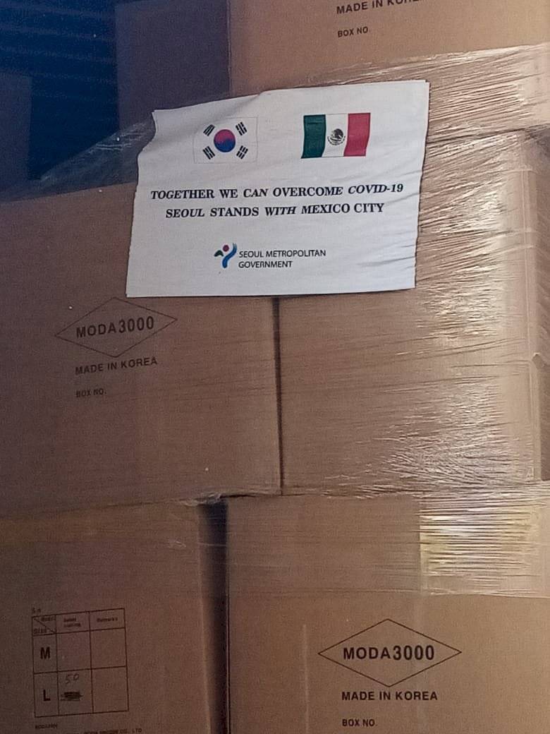 Trajes de protección sanitaria.