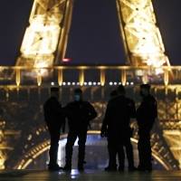 Francia se acerca a los 100 mil muertos por COVID-19