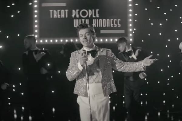 Tpwk Harry Styles Encanta A Sus Fanaticos Con Nuevo Video Musical Publimetro Chile Join prime video now enjoy from the web or with the prime video app on your phone, tablet, or select smart tvs — on up. tpwk harry styles encanta a sus