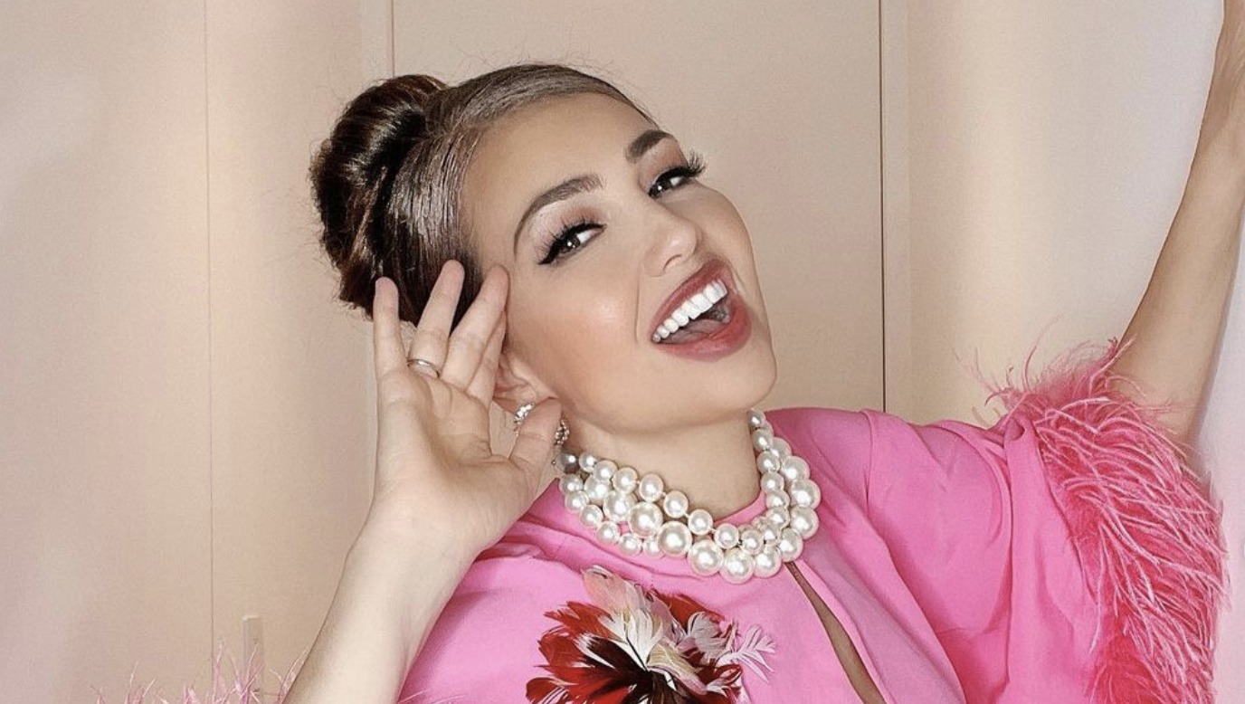 thalía thalía