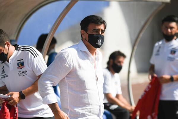 El obsceno gesto de Gustavo Quinteros y que le costó la expulsión ante Antofagasta