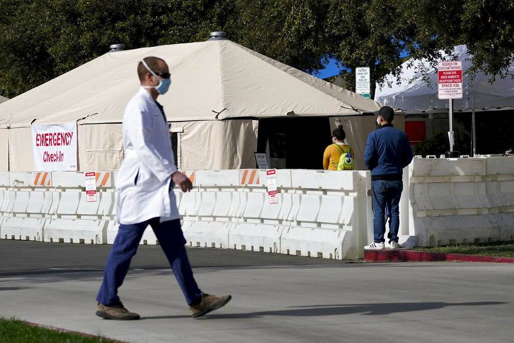 Epidemiólogo predice que una tercera ola de contagios sería diez veces más agresiva
