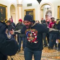 El FBI busca responsables de los disturbios en el Capitolio federal