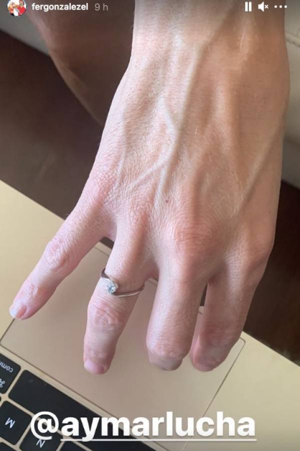 Fernando González mostró el anillo de compromiso con Luciana Aymar