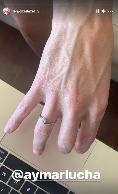 Fernando González mostró el anillo de compromiso con Luciana Aymar