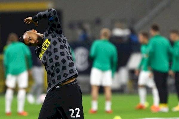 Antonio Conte sobre Arturo Vidal: "He tenido que darle un palo"