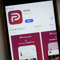 Todo lo que necesitas saber sobre Parler, cómo descargarla y por qué fue bloqueada