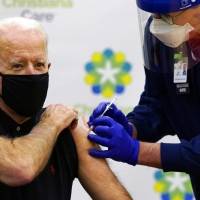 Biden se propone vacunar a 100 millones de personas en 100 días