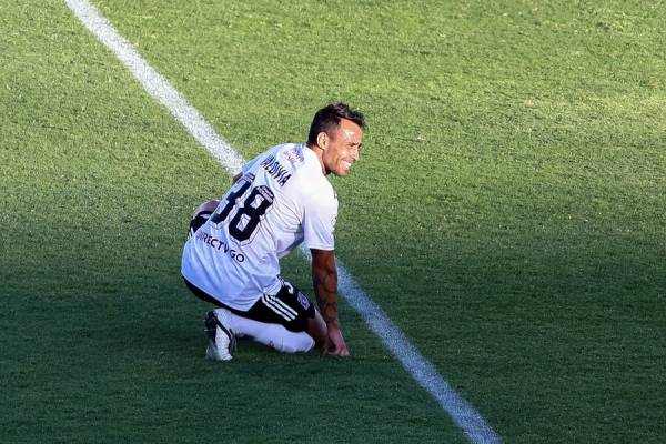Jorge Valdivia ha sumado 89 minutos en tres partidos desde su regreso a Colo Colo