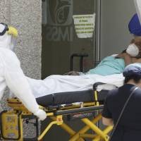 Descartan aplicar "código azul" en pacientes Covid de Puebla