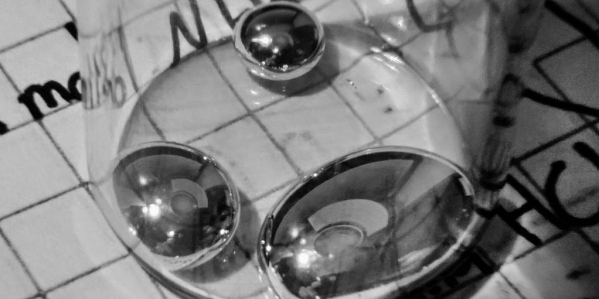 Ciencia: ¿cómo recoger el mercurio cuando se rompe un termómetro?
