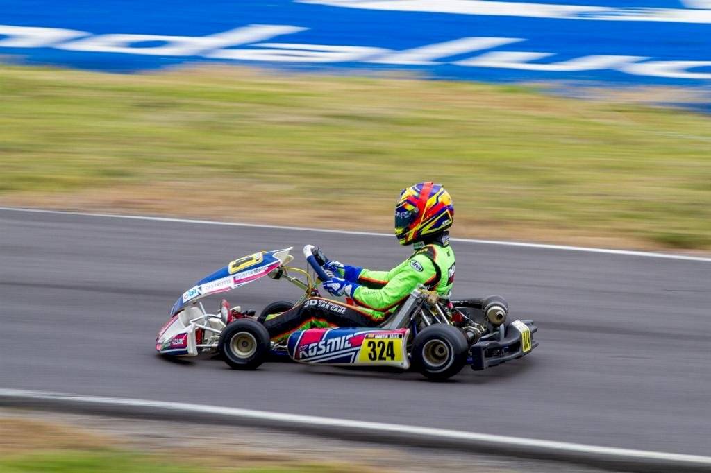 Martín Arias, piloto profesional de karting