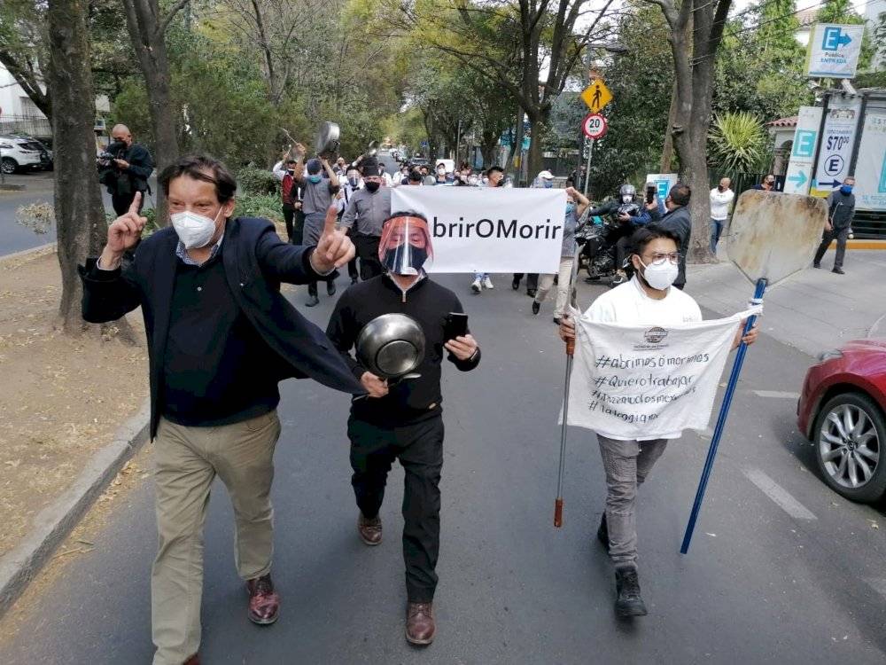 Cacerolazo de restaurantes en la Ciudad de México