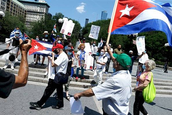Cuba tacha de "hipócrita" su regreso a lista de patrocinadores del terrorismo