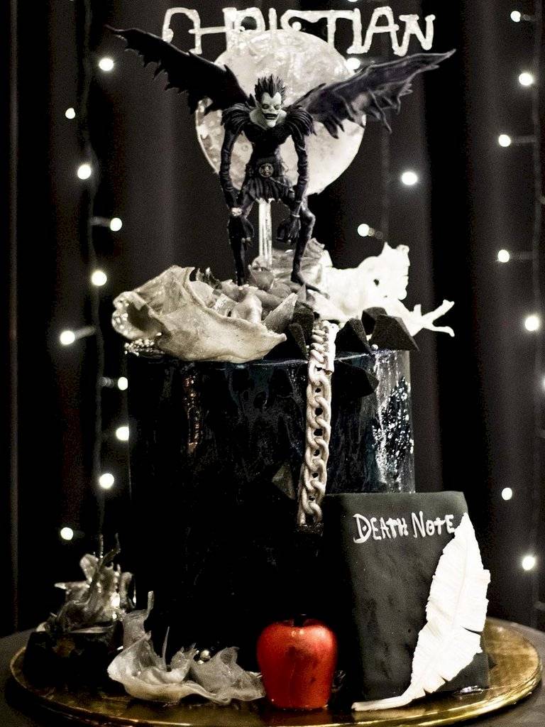 Belinda festeja por todo lo alto el cumpleaños de Christian Nodal