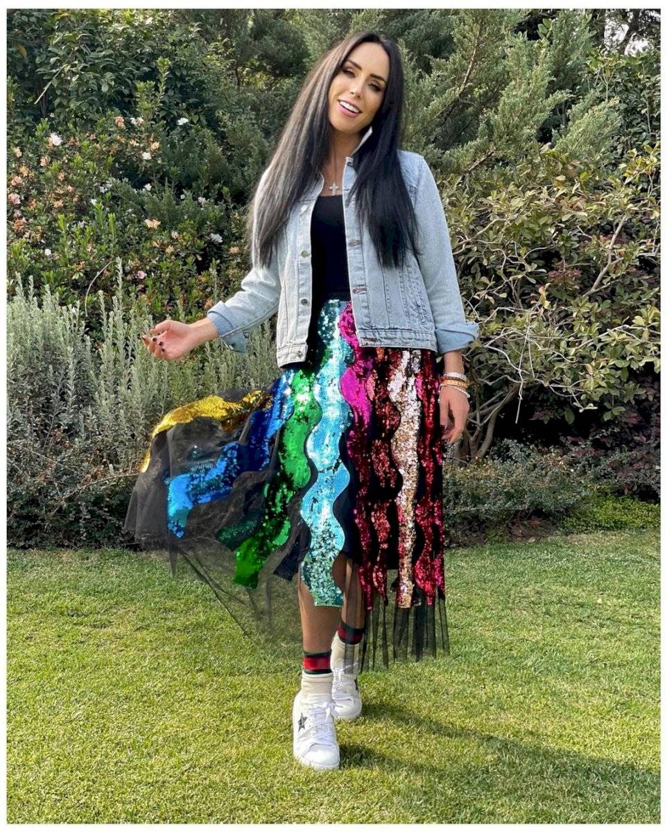 Si buscas un look original, Inés Gómez Mont tiene la falda de tul con lentejuelas que cualquiera quiere llevar en una salida casual