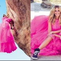 Julia Roberts mostra como combinar vestido com tênis para um look confortável e elegante