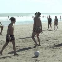 Ordenan restricciones en zonas playeras de Argentina