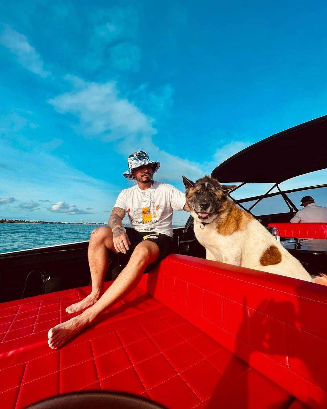 J Balvin-2 J Balvin