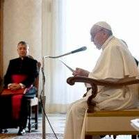 Reportan que el Papa Francisco fue vacunado contra el Covid-19