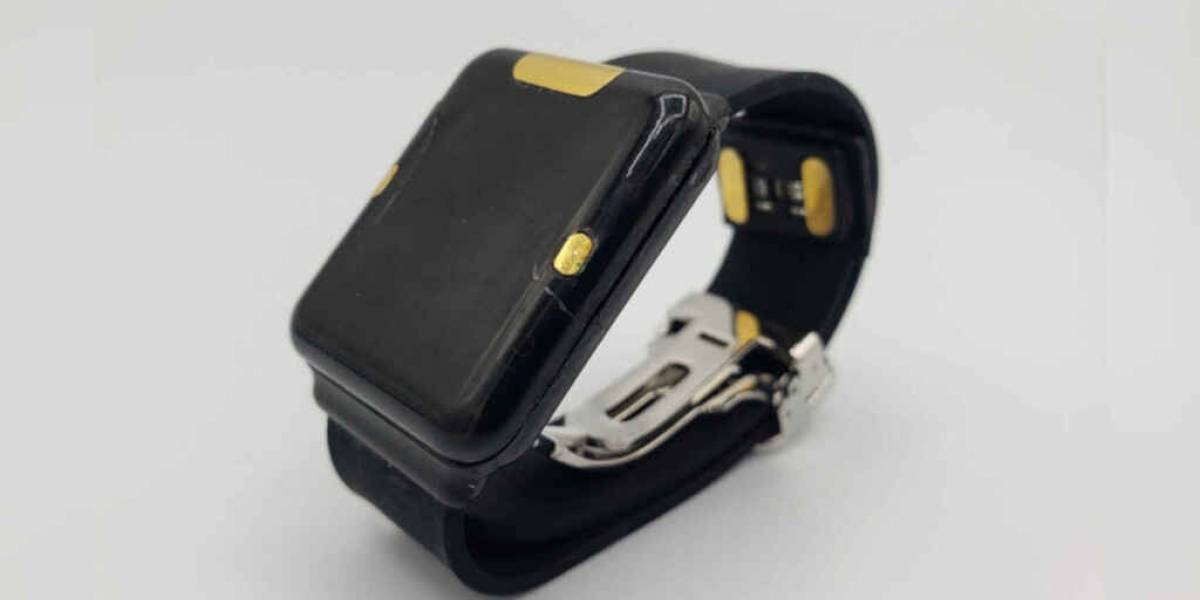 Este dispositivo con forma de reloj es capaz de medir el azúcar en la sangre sin la necesidad de una aguja