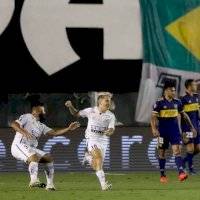 Santos apalea a Boca Juniors y enfrentará en la final al Palmeiras