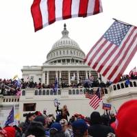 Hallan sin vida a hombre que participó de actos violentos en el Capitolio federal