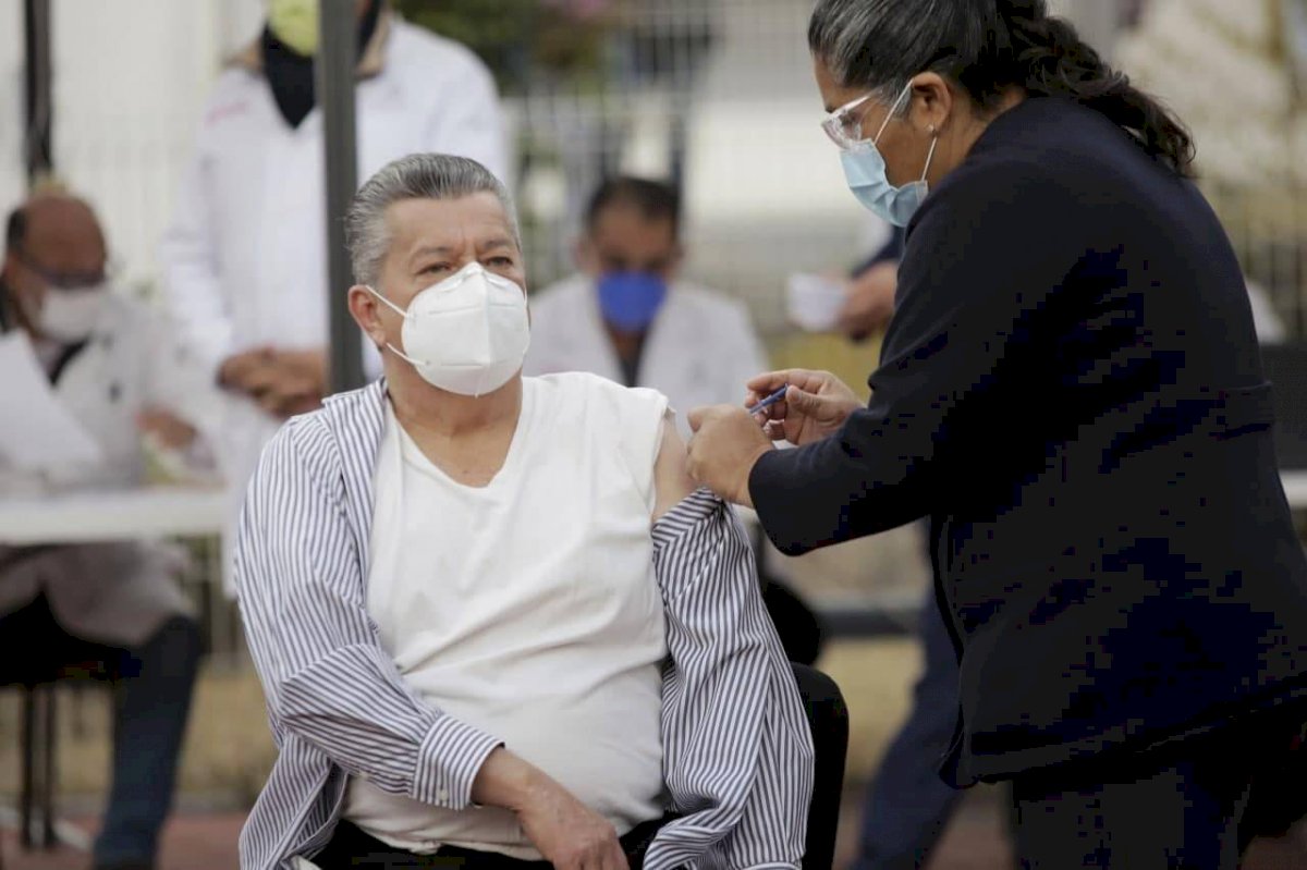 primer vacunado Jalisco