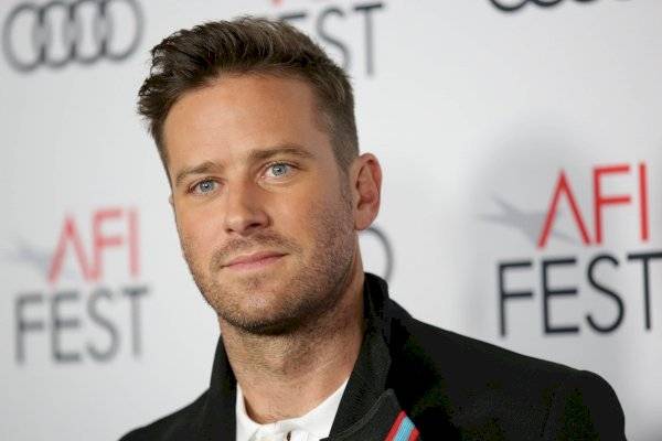 Armie Hammer reacciona tras acusaciones de canibalismo y abandona su próxima película