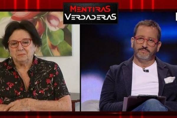 Doctora Cordero se despidió de Mentiras Verdaderas para iniciar su carrera de constituyente
