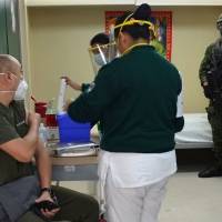 Primera dosis de vacuna genera inmunidad del 54% contra Covid-19