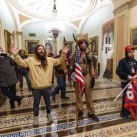 Terroristas que atacaron el Capitolio federal pretendían "capturar y asesinar" funcionarios electos