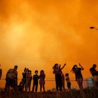 Los incendios en Quilpué causan graves daños y obligan a evacuar a 25 mil personas