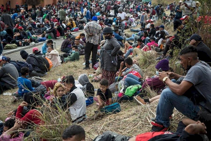 El Gobierno de Guatemala bloqueó este domingo con el uso de la fuerza el paso de una caravana compuesta por alrededor de 6.000 hondureños