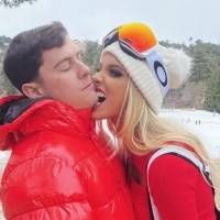 Lele Pons y su novio Guaynaa son acusados de maltrato animal por nadar con un reptil amarrado