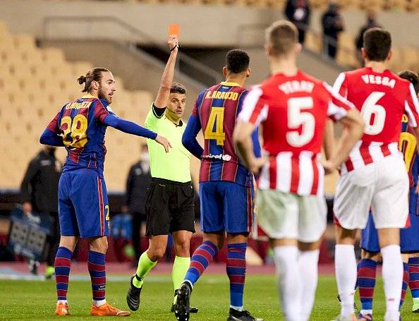 La severa suspensión que afrontaría Messi tras su primera roja con el FC. Barcelona