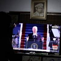 Biden aplicará medidas inmediatas para contener la crisis de la pandemia