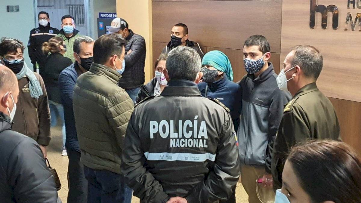 Policía herido