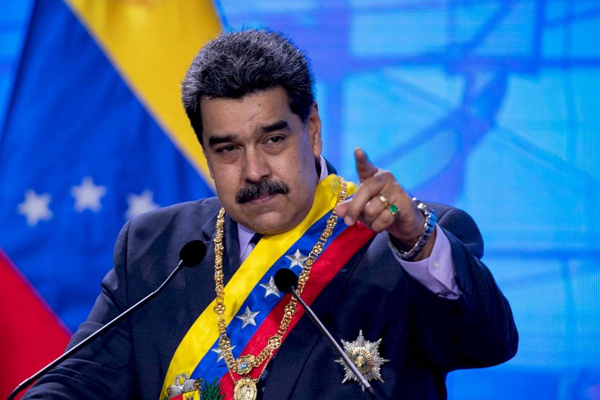 Nicolás Maduro presentó unas gotas "milagrosas" que supuestamente "neutralizan" el coronavirus