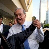 Carlos Slim es dado de alta y se recupera del Covid-19 en su casa