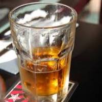 Separados de sus cargos, por ingerir bebidas alcohólicas en el Registro de la Propiedad de Pelileo