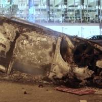 Decenas de detenidos en Ámsterdam tras choques entre la policía y manifestantes