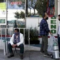 Precios de venta y recarga de tanques de oxigeno sube hasta 300% en sólo un mes